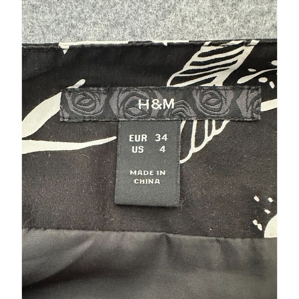 H&M Tropical Floral A-Line Skirt Size 4 Black White Monochrome Coastal Resort - Picture 7 of 9